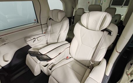 Lexus LM, 2025 год, 19 990 000 рублей, 14 фотография