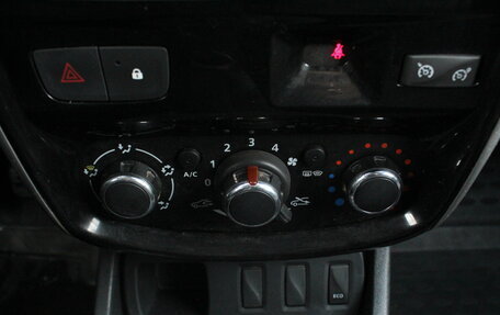 Nissan Terrano III, 2018 год, 1 100 000 рублей, 11 фотография