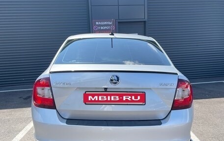 Skoda Rapid I, 2018 год, 1 400 000 рублей, 5 фотография