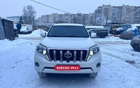 Toyota Land Cruiser Prado 150 рестайлинг 2, 2014 год, 3 144 000 рублей, 2 фотография
