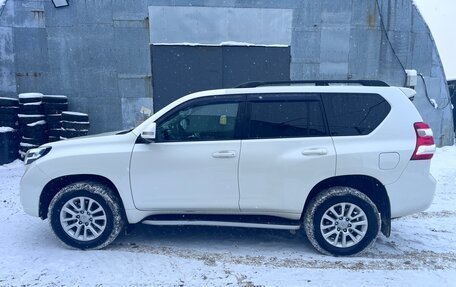 Toyota Land Cruiser Prado 150 рестайлинг 2, 2014 год, 3 144 000 рублей, 5 фотография