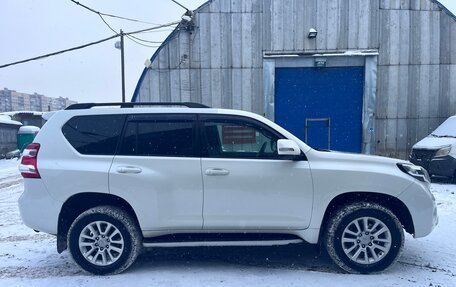 Toyota Land Cruiser Prado 150 рестайлинг 2, 2014 год, 3 144 000 рублей, 8 фотография