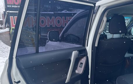 Toyota Land Cruiser Prado 150 рестайлинг 2, 2014 год, 3 144 000 рублей, 16 фотография