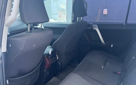 Toyota Land Cruiser Prado 150 рестайлинг 2, 2014 год, 3 144 000 рублей, 15 фотография