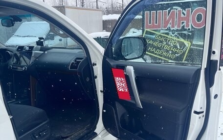 Toyota Land Cruiser Prado 150 рестайлинг 2, 2014 год, 3 144 000 рублей, 11 фотография