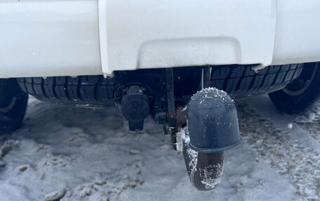 Toyota Land Cruiser Prado 150 рестайлинг 2, 2014 год, 3 144 000 рублей, 19 фотография