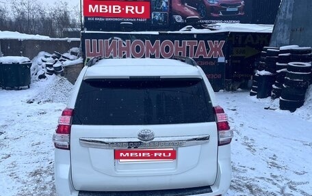 Toyota Land Cruiser Prado 150 рестайлинг 2, 2014 год, 3 144 000 рублей, 28 фотография