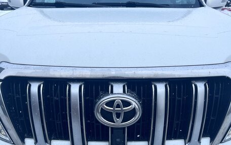 Toyota Land Cruiser Prado 150 рестайлинг 2, 2014 год, 3 144 000 рублей, 35 фотография