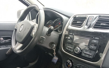 Renault Logan II, 2014 год, 680 000 рублей, 7 фотография