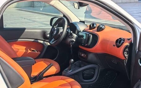 Smart Fortwo III, 2019 год, 1 290 000 рублей, 10 фотография