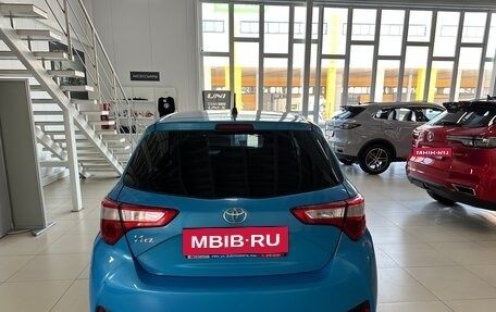 Toyota Vitz, 2018 год, 1 054 000 рублей, 9 фотография