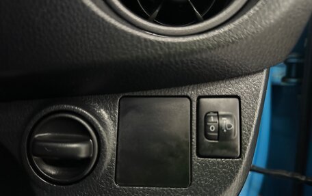 Toyota Vitz, 2018 год, 1 054 000 рублей, 17 фотография