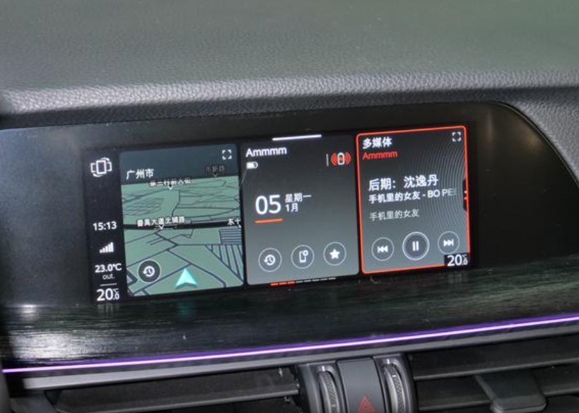 Alfa Romeo Stelvio, 2023 год, 5 550 000 рублей, 13 фотография