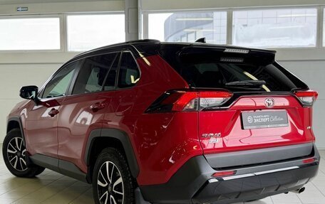 Toyota RAV4, 2021 год, 3 400 000 рублей, 7 фотография