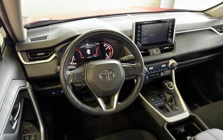 Toyota RAV4, 2021 год, 3 400 000 рублей, 17 фотография