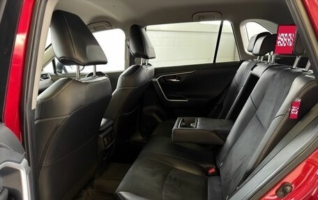 Toyota RAV4, 2021 год, 3 400 000 рублей, 16 фотография
