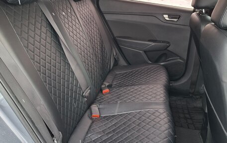 Hyundai Solaris II рестайлинг, 2018 год, 950 000 рублей, 13 фотография