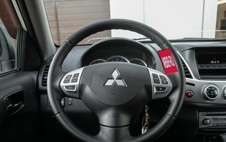 Mitsubishi L200 IV рестайлинг, 2014 год, 1 998 000 рублей, 11 фотография