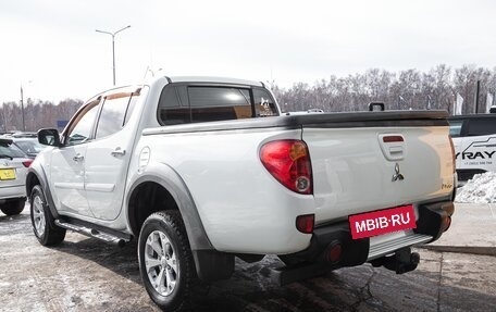 Mitsubishi L200 IV рестайлинг, 2014 год, 1 998 000 рублей, 4 фотография