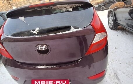 Hyundai Solaris II рестайлинг, 2011 год, 650 000 рублей, 4 фотография