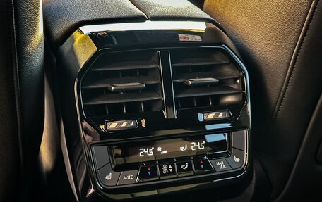 BMW iX, 2021 год, 5 990 000 рублей, 19 фотография