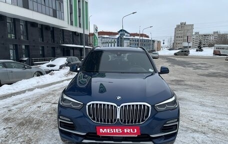 BMW X5, 2019 год, 6 980 000 рублей, 2 фотография