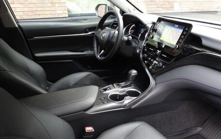 Toyota Camry, 2021 год, 4 500 000 рублей, 8 фотография