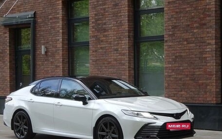 Toyota Camry, 2021 год, 4 500 000 рублей, 6 фотография