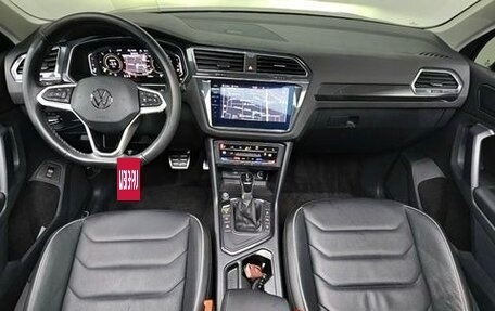 Volkswagen Tiguan II, 2022 год, 2 980 002 рублей, 3 фотография