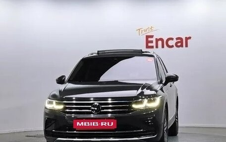 Volkswagen Tiguan II, 2022 год, 2 980 002 рублей, 4 фотография