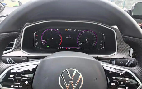 Volkswagen T-Roc I, 2024 год, 2 032 812 рублей, 9 фотография