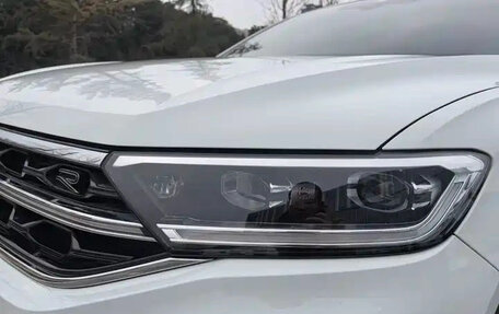 Volkswagen T-Roc I, 2024 год, 2 032 812 рублей, 3 фотография