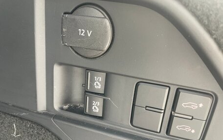 Volkswagen Touareg III, 2011 год, 2 000 000 рублей, 13 фотография