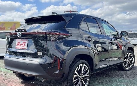 Toyota Yaris Cross, 2023 год, 1 639 000 рублей, 4 фотография