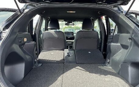 Toyota Yaris Cross, 2023 год, 1 639 000 рублей, 15 фотография