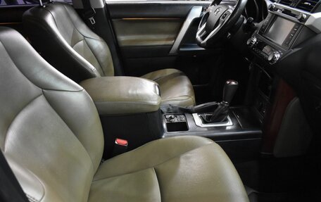 Toyota Land Cruiser Prado 150 рестайлинг 2, 2015 год, 3 565 000 рублей, 10 фотография