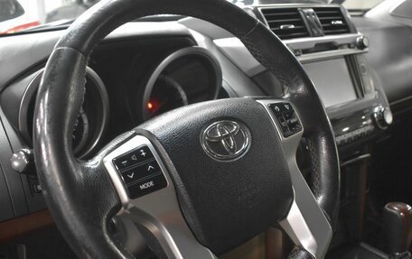 Toyota Land Cruiser Prado 150 рестайлинг 2, 2015 год, 3 565 000 рублей, 15 фотография