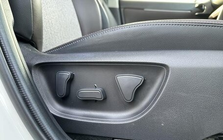 Toyota Yaris Cross, 2023 год, 1 673 000 рублей, 22 фотография