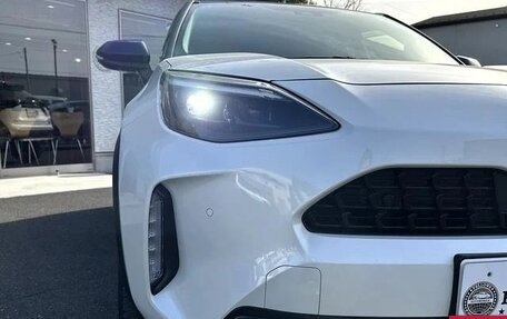 Toyota Yaris Cross, 2023 год, 1 673 000 рублей, 27 фотография