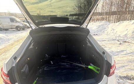 Skoda Superb III рестайлинг, 2019 год, 2 200 000 рублей, 12 фотография