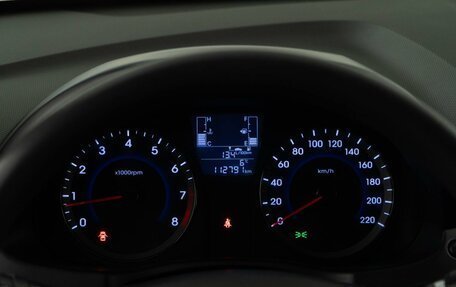 Hyundai Solaris II рестайлинг, 2015 год, 998 999 рублей, 19 фотография