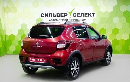 Renault Sandero II рестайлинг, 2018 год, 1 000 000 рублей, 2 фотография