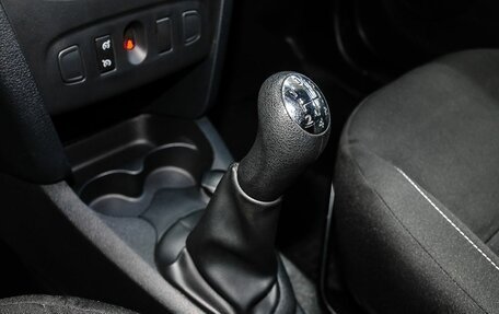 Renault Sandero II рестайлинг, 2018 год, 1 000 000 рублей, 21 фотография