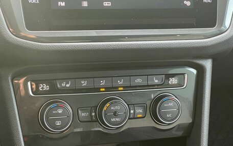 Volkswagen Tiguan II, 2020 год, 2 734 000 рублей, 18 фотография