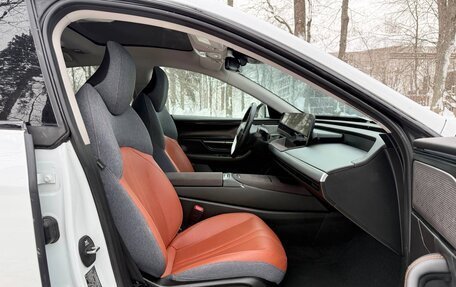 Xpeng P7, 2021 год, 3 700 000 рублей, 14 фотография