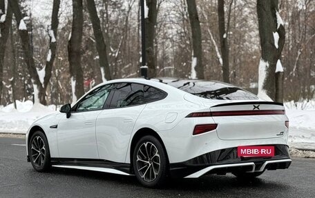 Xpeng P7, 2021 год, 3 700 000 рублей, 11 фотография