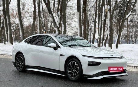 Xpeng P7, 2021 год, 3 700 000 рублей, 9 фотография