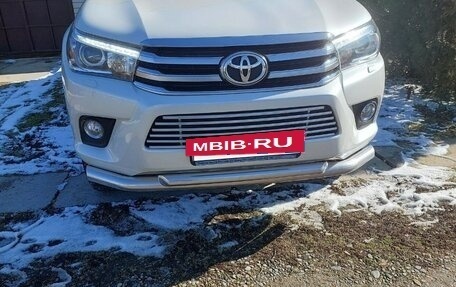Toyota Hilux VIII, 2017 год, 4 600 000 рублей, 3 фотография