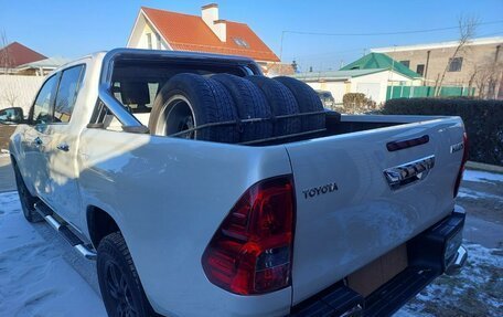 Toyota Hilux VIII, 2017 год, 4 600 000 рублей, 7 фотография