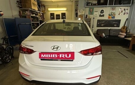 Hyundai Solaris II рестайлинг, 2017 год, 1 100 000 рублей, 4 фотография